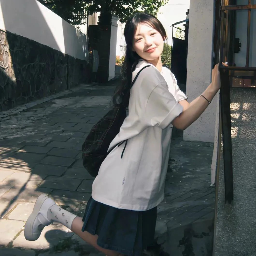 红色背篓